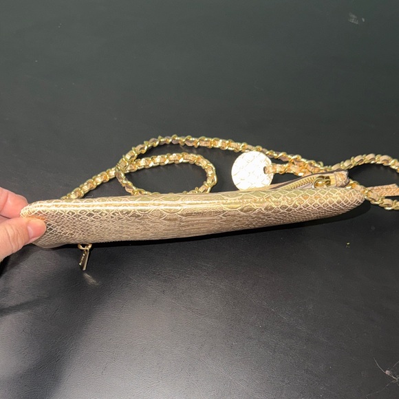 Michael Kors Gold Designer Clutch Bag with shoulder strap - Picture 11 of 11